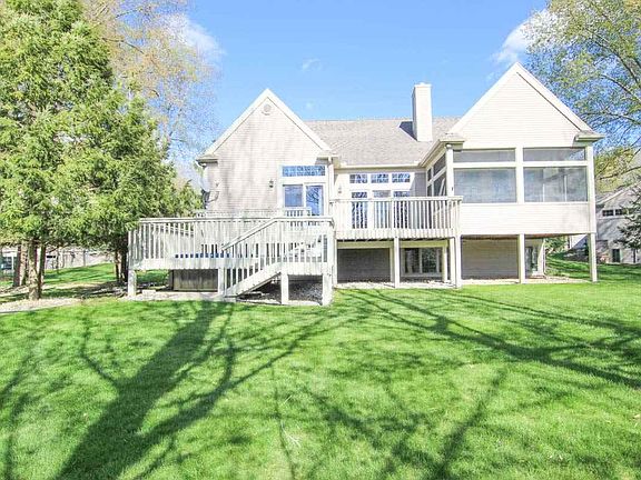 3rd image of 2322 Marshwood Dr