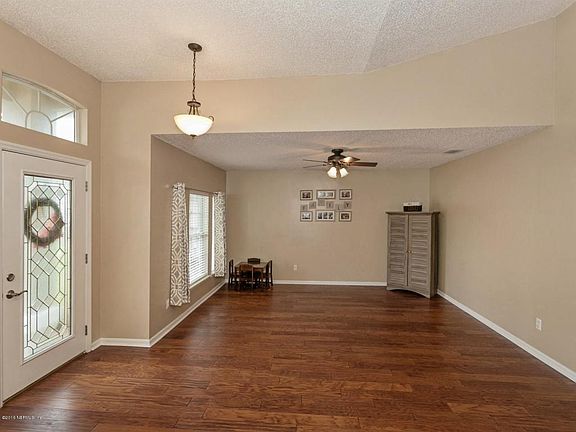 4th image of 304 Johns Glen Dr
