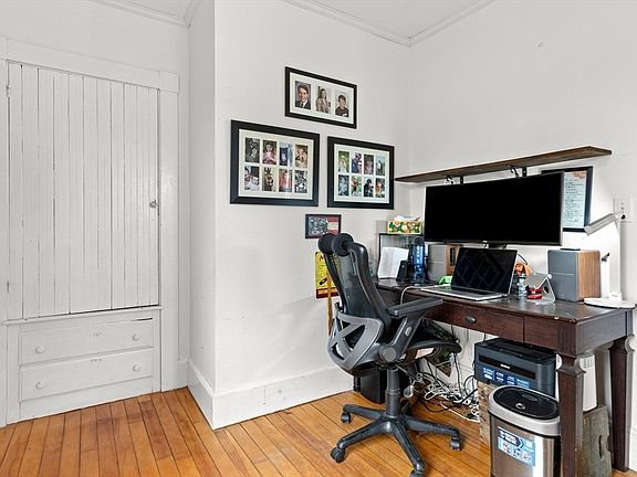 5th image of 20 Perkins St