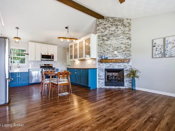 3107 Pine Trace Ct, Louisville, KY 40272