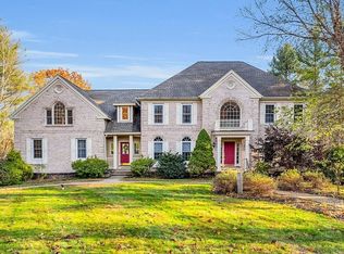 41 Hawthorne Rd, Windham, NH 03087