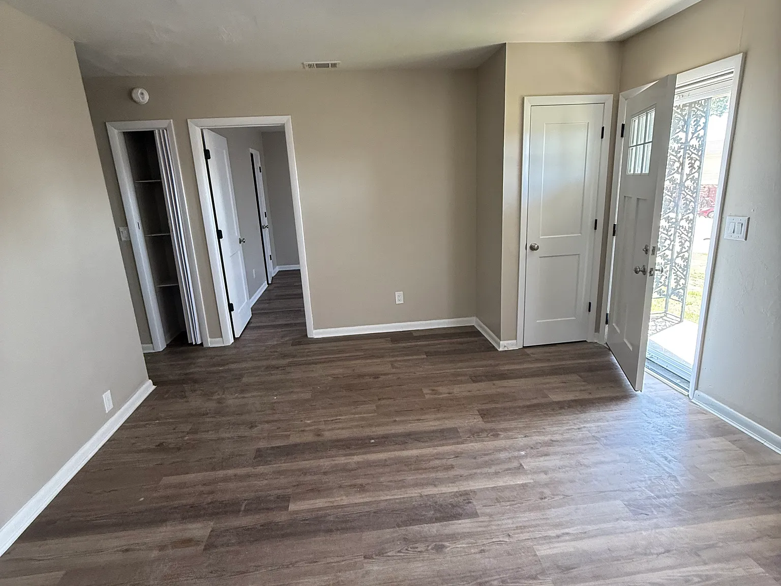 2 bed, 750 sqft, $1,250 — Photo 2