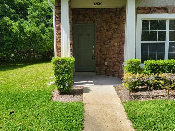 30328 Elderwood Dr, Zephyrhills, FL 33543