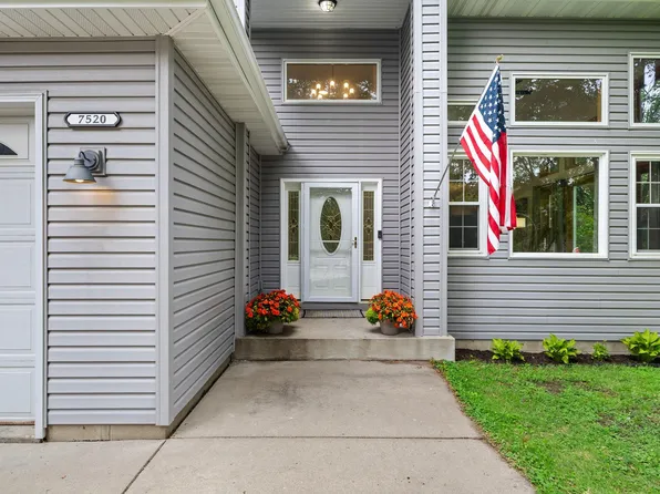 7520 Walker St, Saint Louis Park, MN 55426