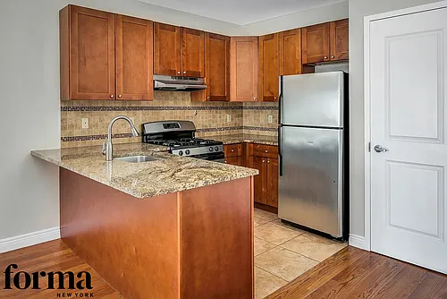 1203 Jackson Ave #2E Photo 1