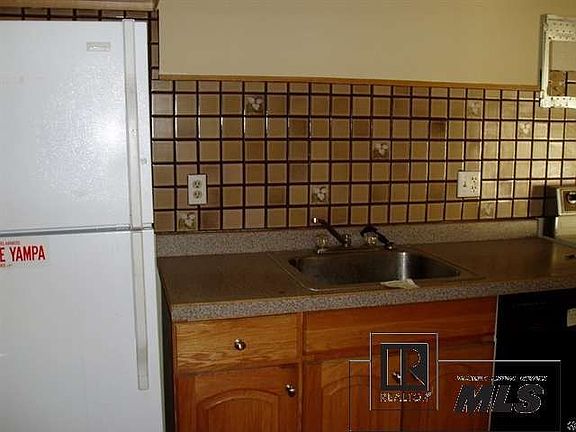 3rd image of 30 Balsam Ct