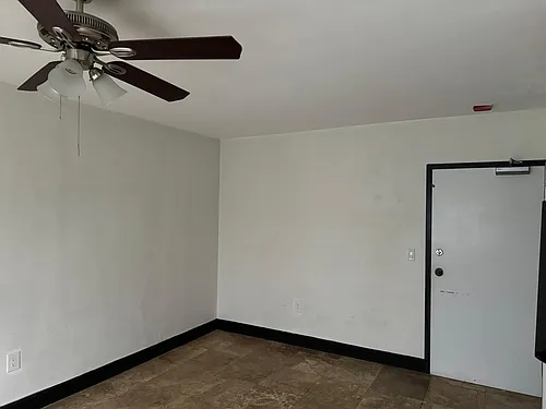 9048 Collins Ave #121 Photo 1