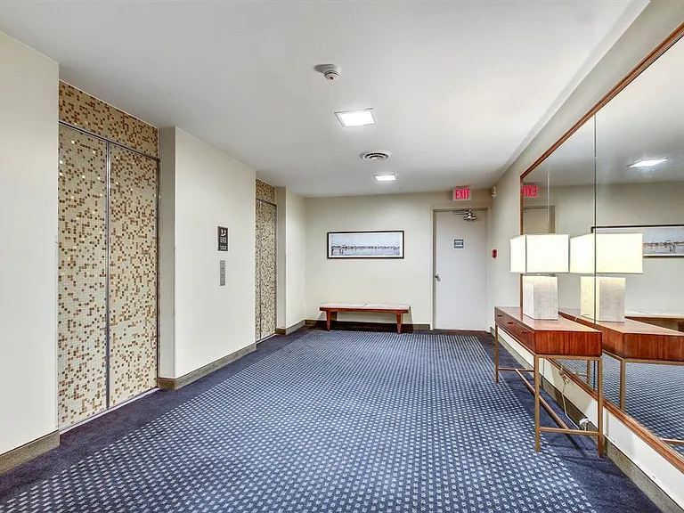1801 Lavaca St #5F — Photo 24