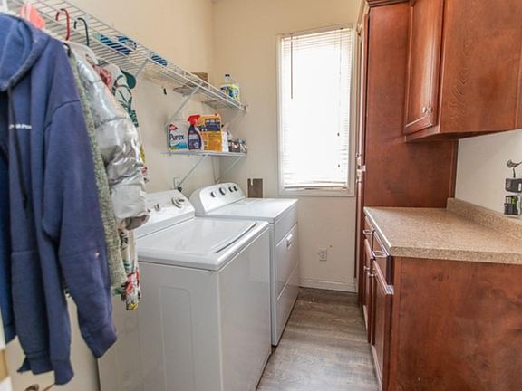 5th image of 334 Willowwind Dr