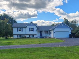 7271 L Rd, Escanaba, MI 49829