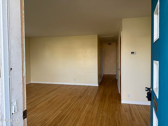2nd image of 411 S Collinwood Blvd