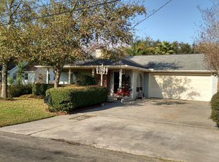 6551 Val St, Groves, TX 77619