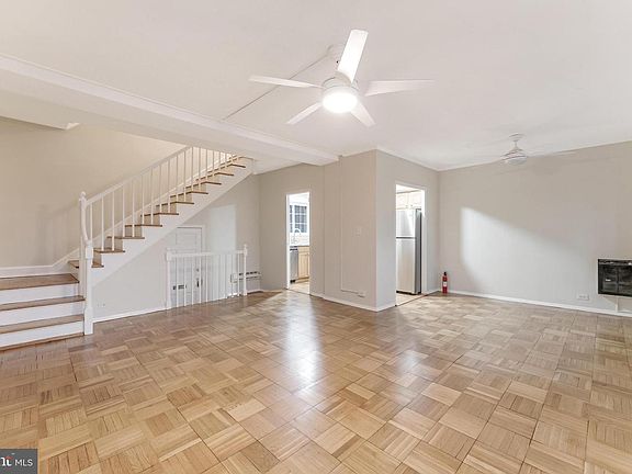 3rd image of 3228 Wellington Rd