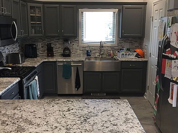 5th image of 9845 Allison Ln