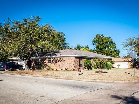3rd image of 1324 Florentine Dr
