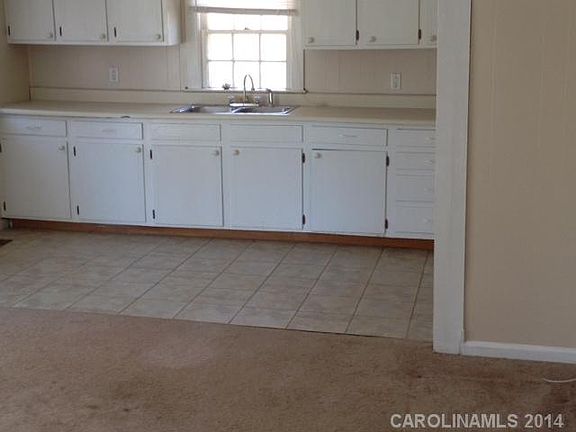 5th image of 822 Wilmington Ave