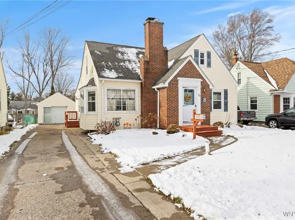 80 Randall Ter, Hamburg, NY 14075