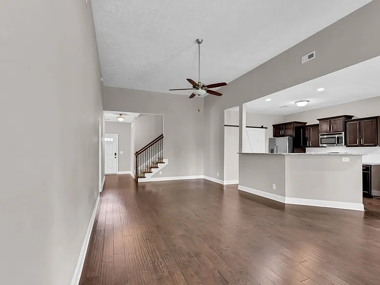 987 Promenade Dr — Photo 7