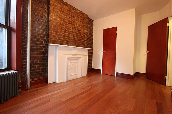 Rented by Dynamik Realty | media 31