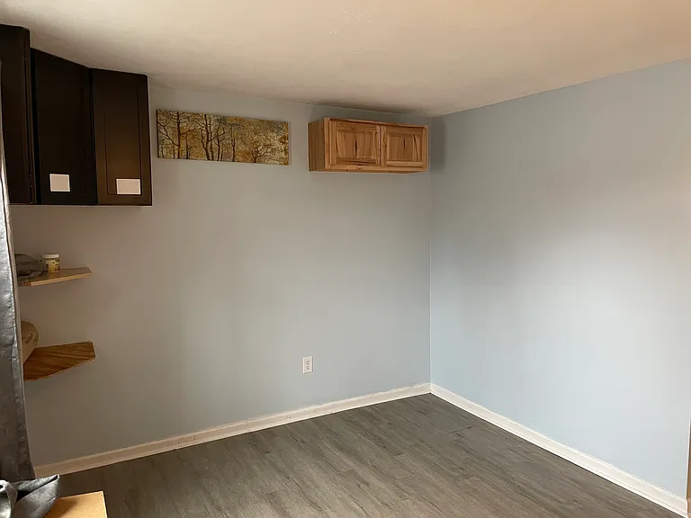 1915 Wallace Ave NE #1917 — Photo 2