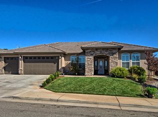 3843 Indian Wells Ln, Redding, CA 96002