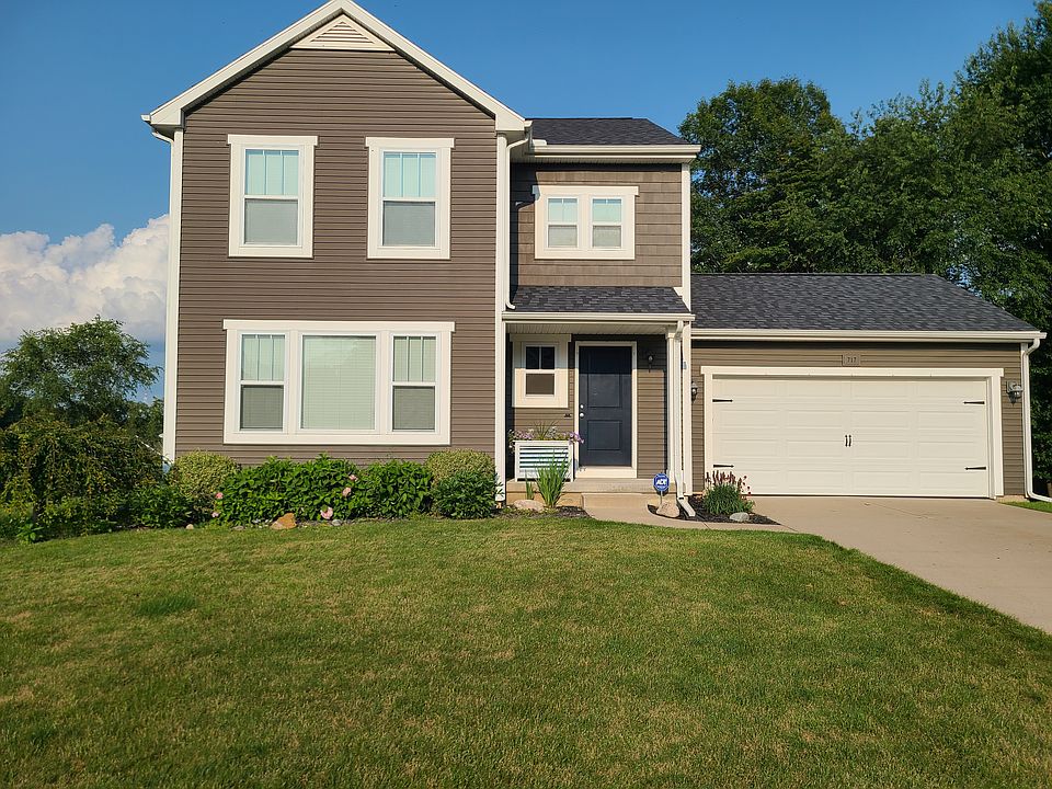 1st image of 717 Wild Flower Dr
