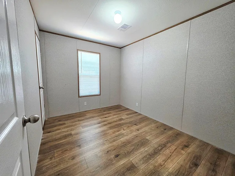401 S Woodson St #10 — Photo 10