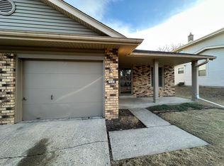 7233 Horizon Dr, Greendale, WI 53129