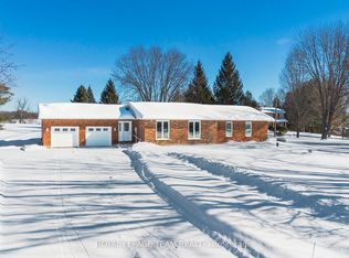 1667 River Rd, Ottawa, ON K4M1B4