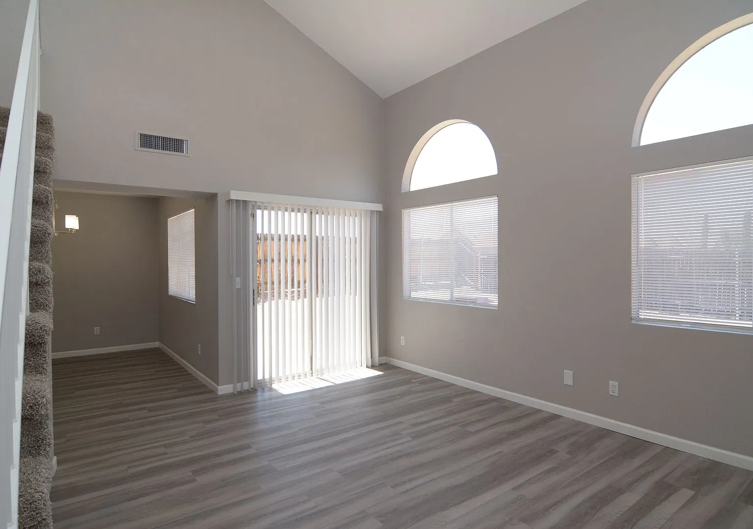 Remodeled 3 Bedroom 2.5 Bath House! West Tucson Location! — Photo 4