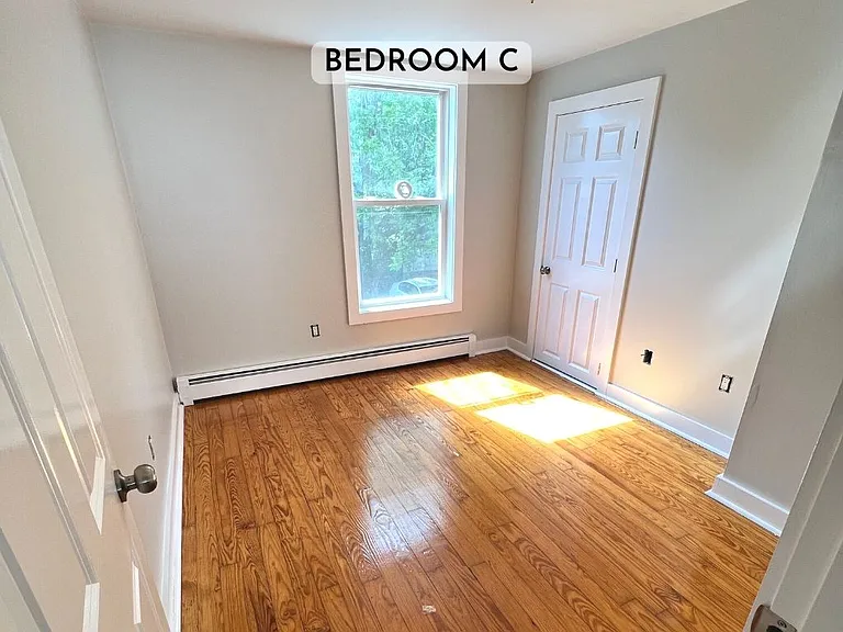 32 Pool St #201 — Photo 11