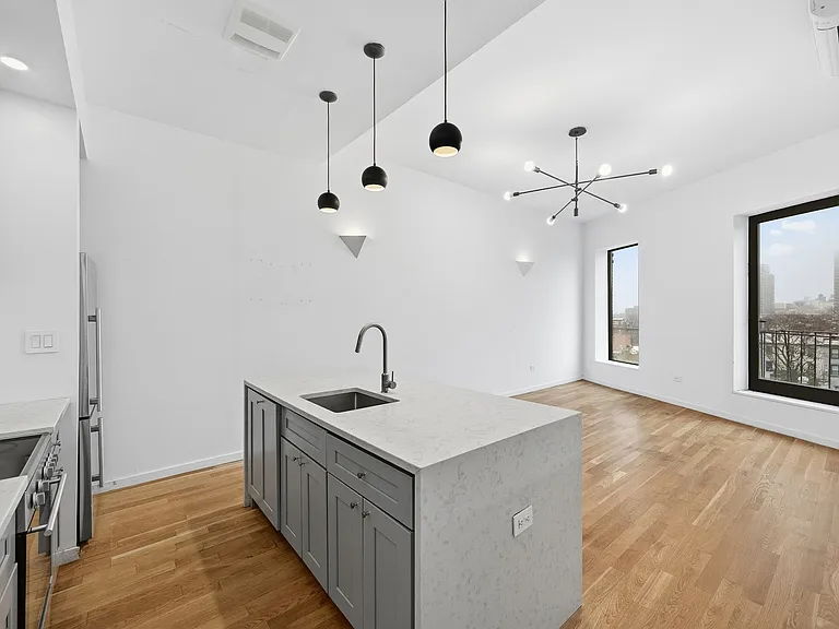 336 Flatbush Ave #5R — Photo 2