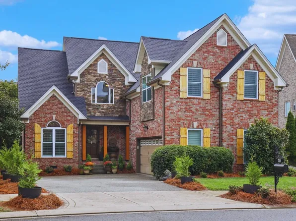 135 Ruland Cir, Hendersonville, TN 37075