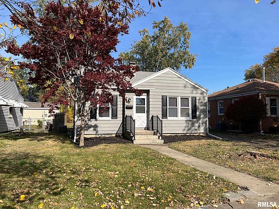 2nd image of 813 E Willcox Ave