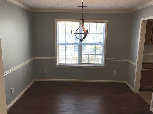 283 Ivy Place — Photo 3