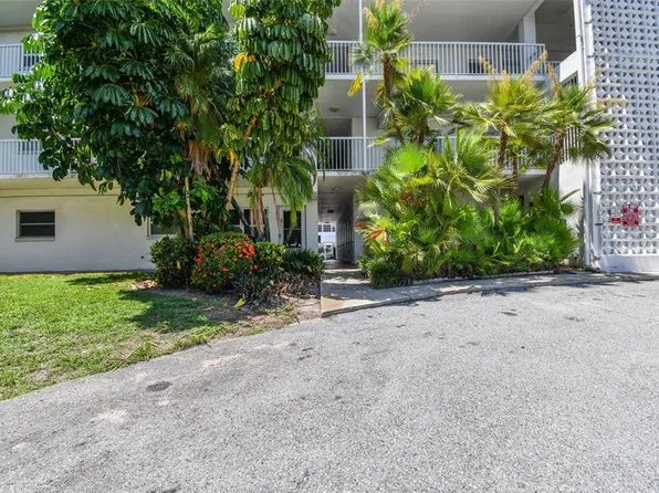 5155 9th Ave N APT 105, Saint Petersburg, FL 33710