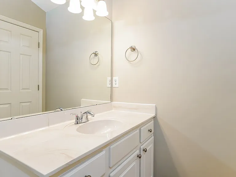 6004 Silkwater Ct — Photo 16