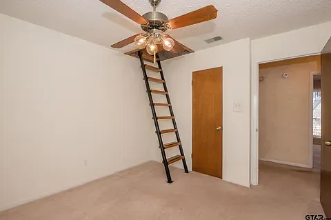 3863 Lamb Dr — Photo 22