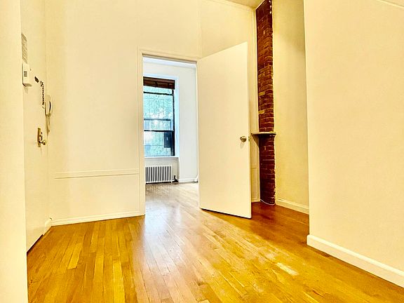 3rd image of 426 E 77th St APT 1FE