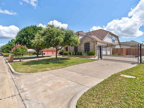 2nd image of 3008 Saint George Dr