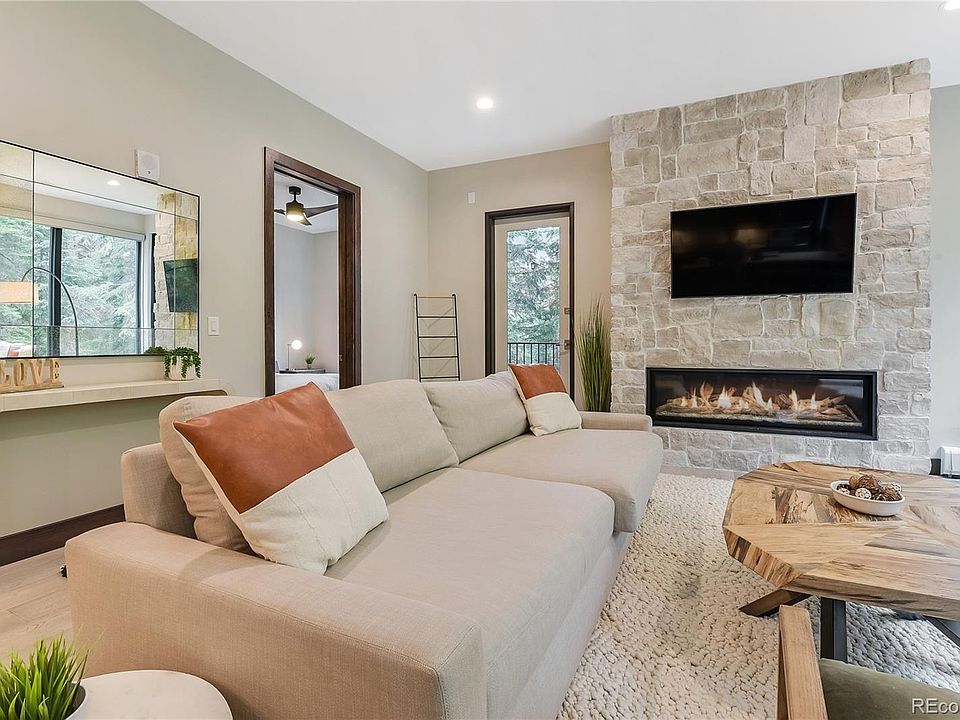 1st image of 422 Iron Horse Way #203