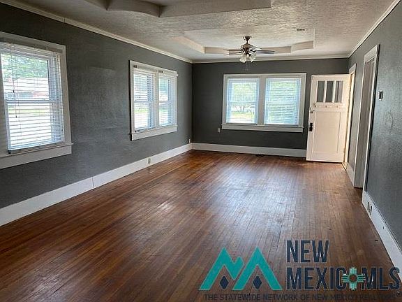 5th image of 300 S Avenue E E