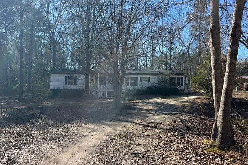 1st image of 203 Nancy Dr