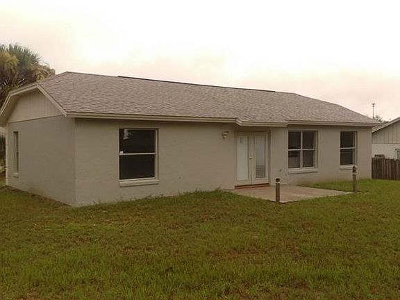 3rd image of 15929 Greater Groves Blvd