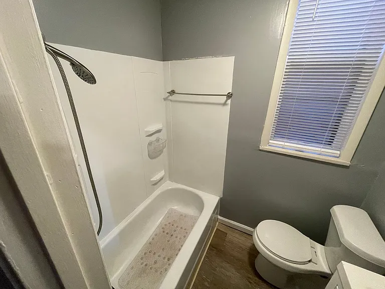 4264 Norfolk Ave — Photo 10