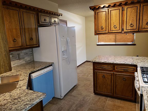 Kitchen The blue on the dishwasher is a protective film from installation.