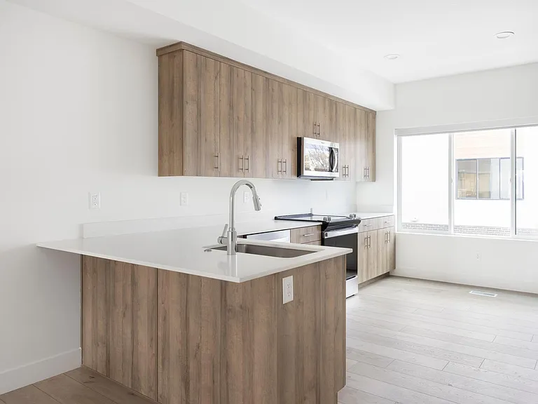 23 Views Townhomes — Photo 8