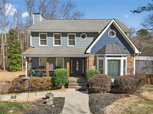 92 Indian Lake Ct, Hiram, GA 30141