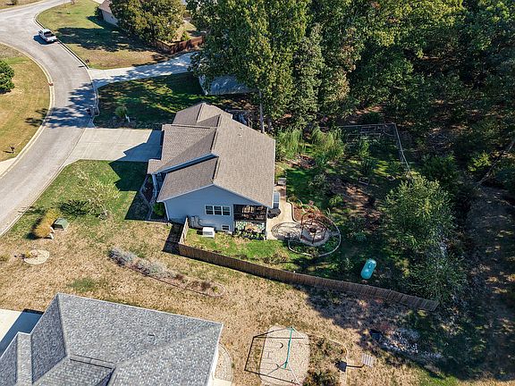 2nd image of 328 Three Pines Circle