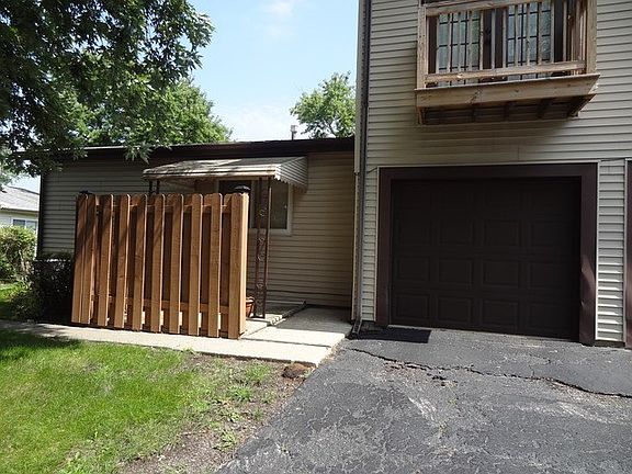 3rd image of 1105 Gael Dr #A